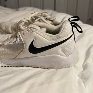 🤍NIKE🤍 volleyball sneakers